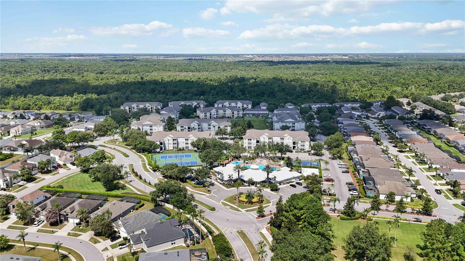 WYNDHAM PALMS CONDO PH 6 - Residential