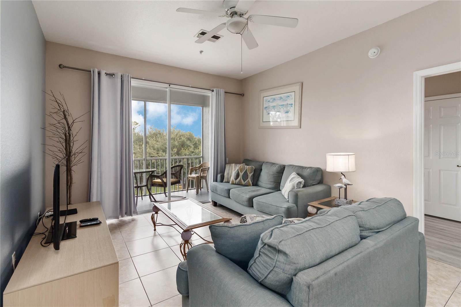 WYNDHAM PALMS CONDO PH 6 - Residential