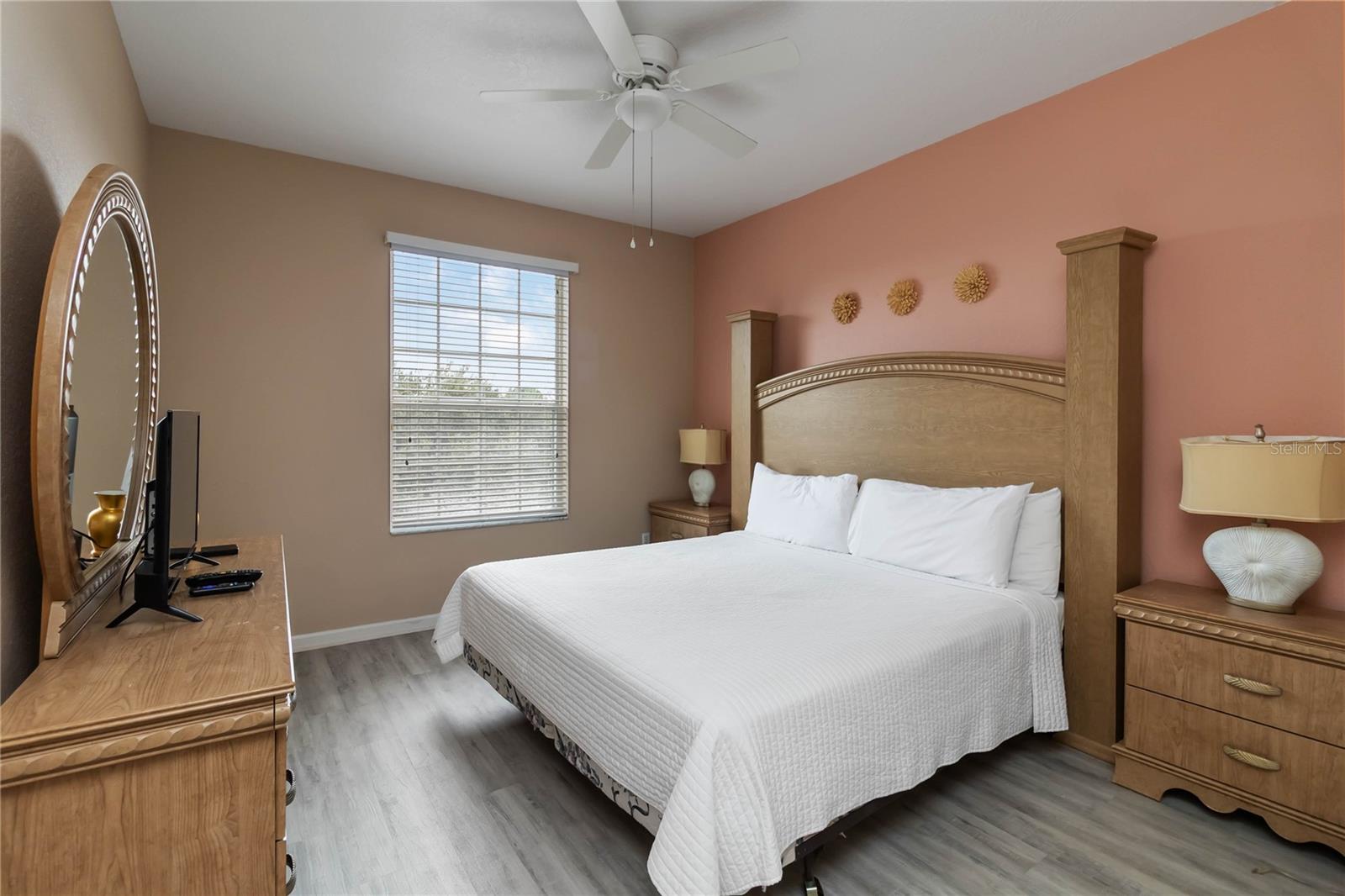 WYNDHAM PALMS CONDO PH 6 - Residential