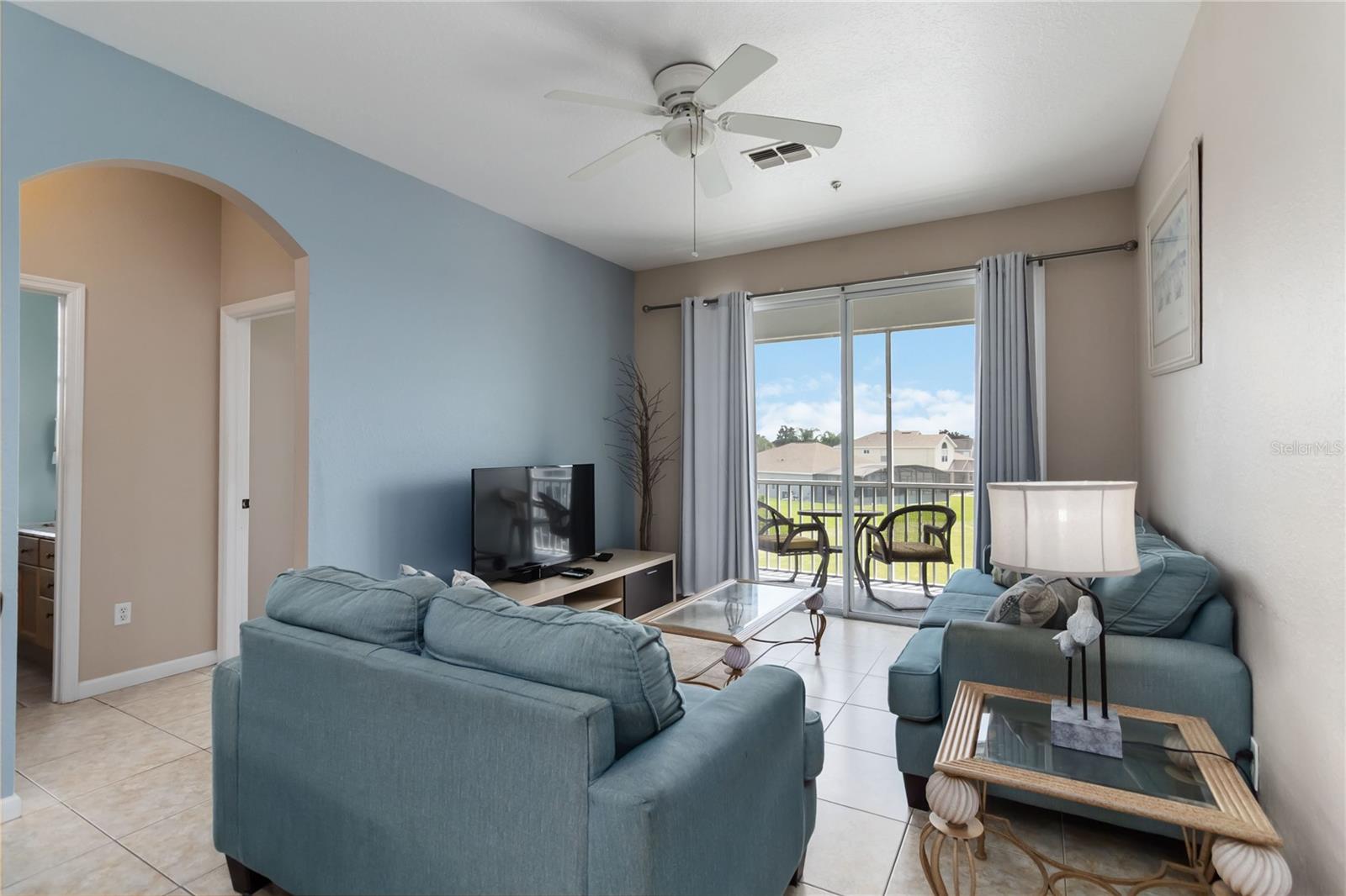 WYNDHAM PALMS CONDO PH 6 - Residential