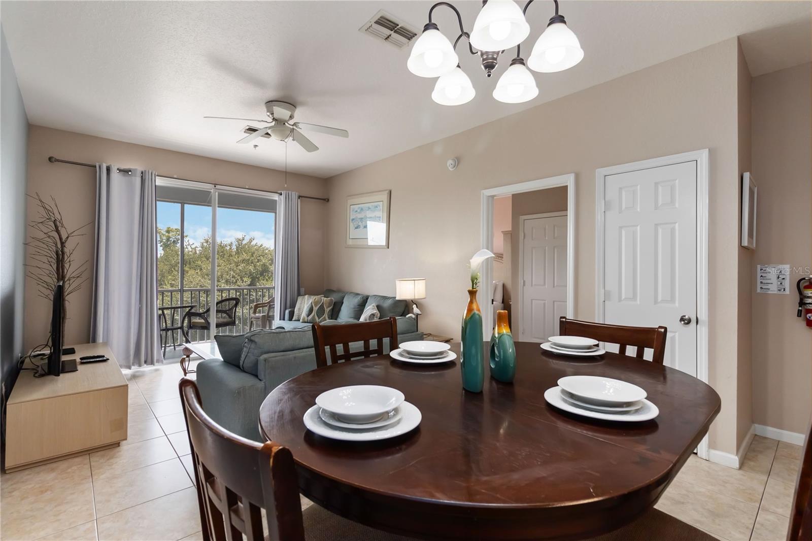 WYNDHAM PALMS CONDO PH 6 - Residential