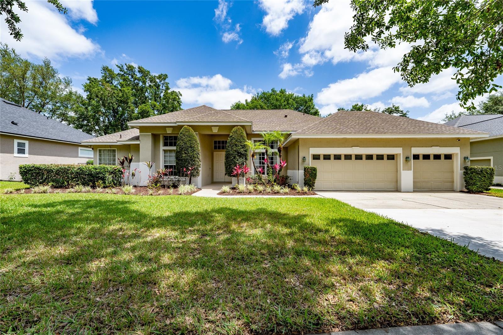 9509 BAYCLIFF COURT