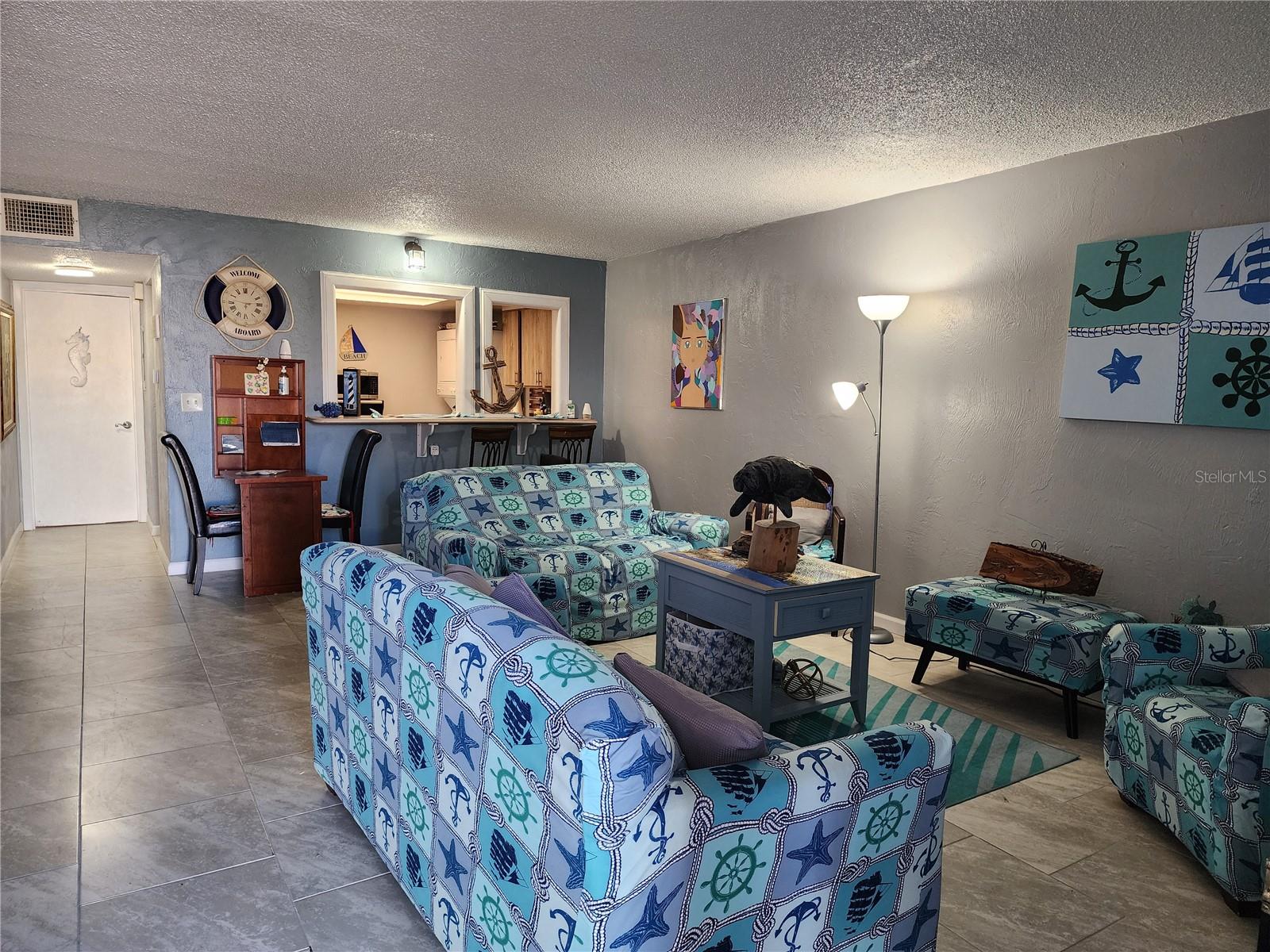 400 AUBURN DRIVE 3