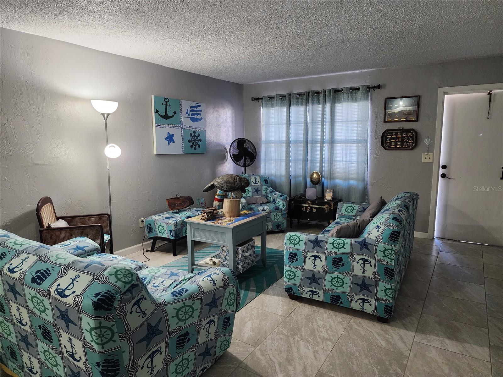 400 AUBURN DRIVE 3