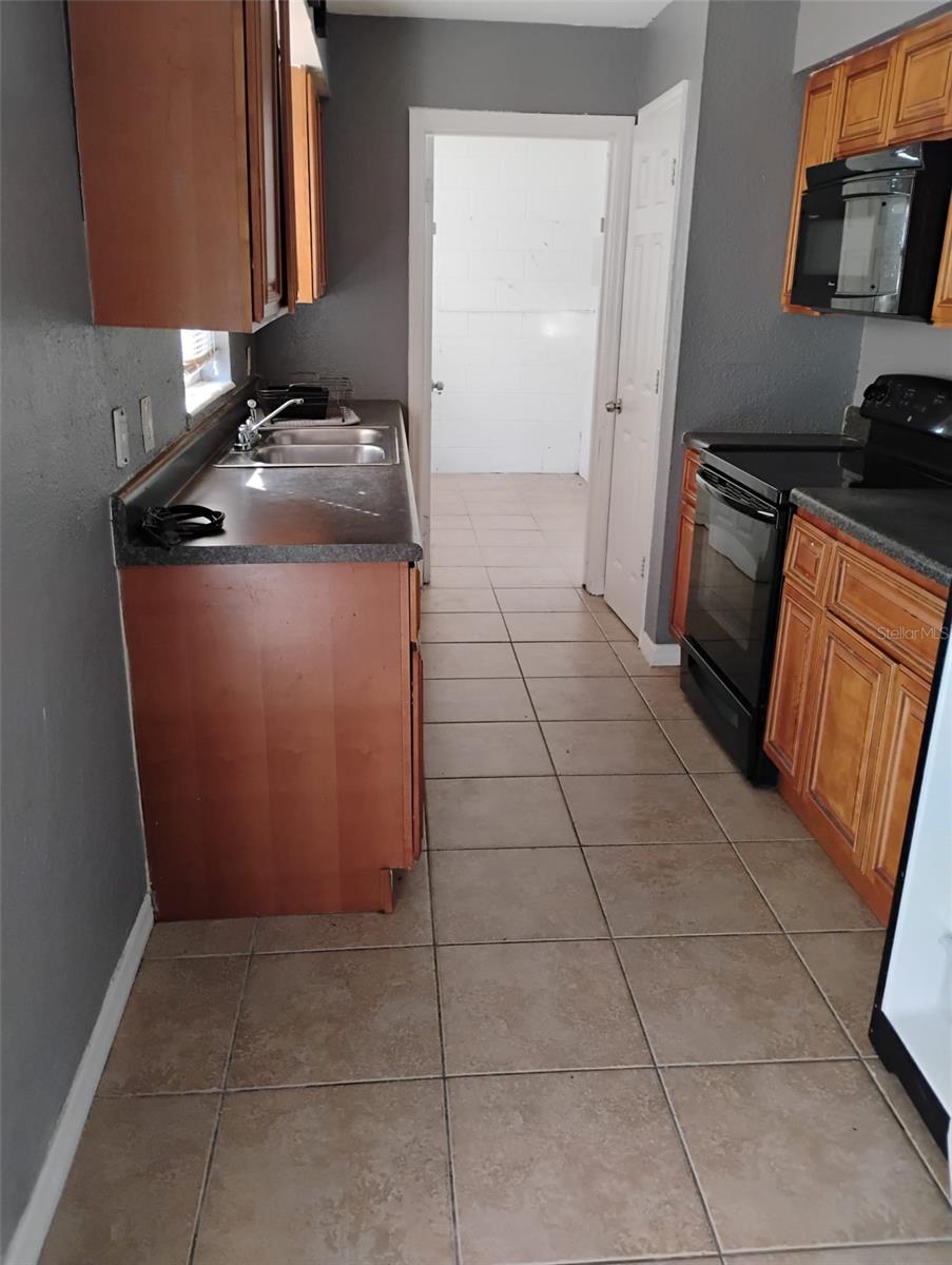 ORANGE ESTATES - Residential