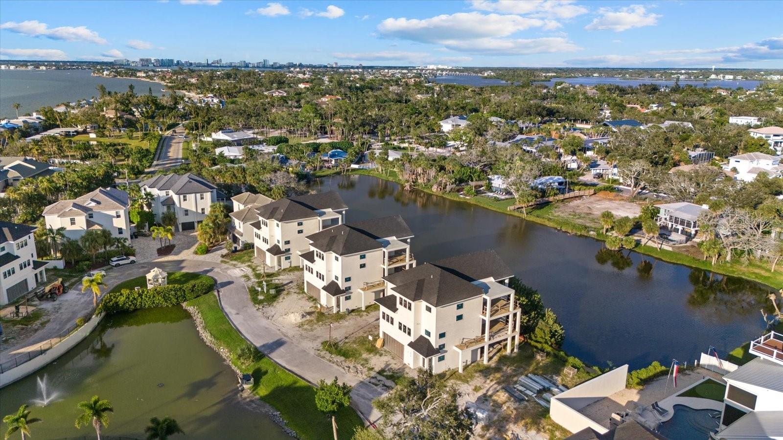 CORONAS PARK - Residential