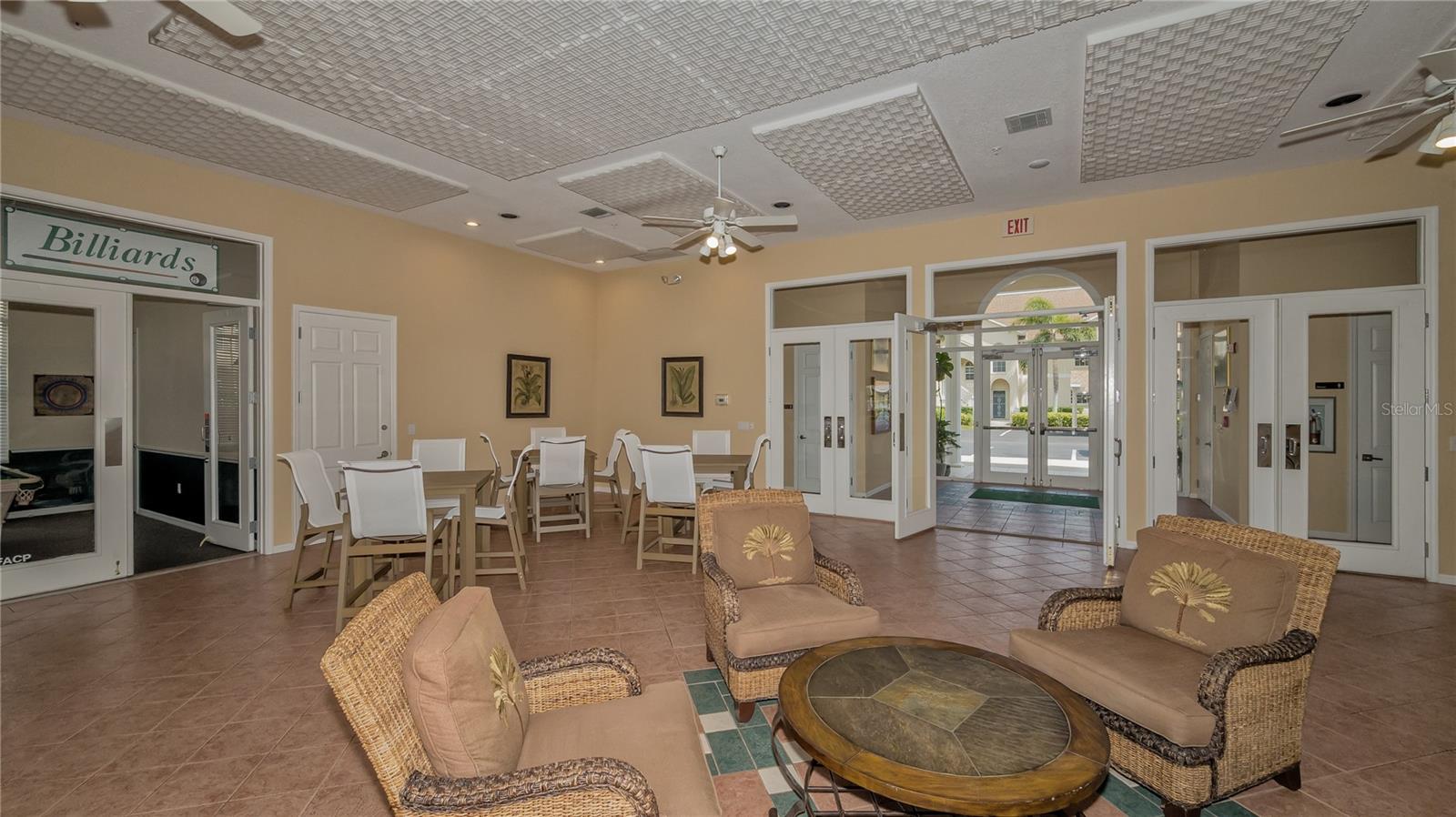 PINESTONE AT PALMER RANCH - Residential Lease