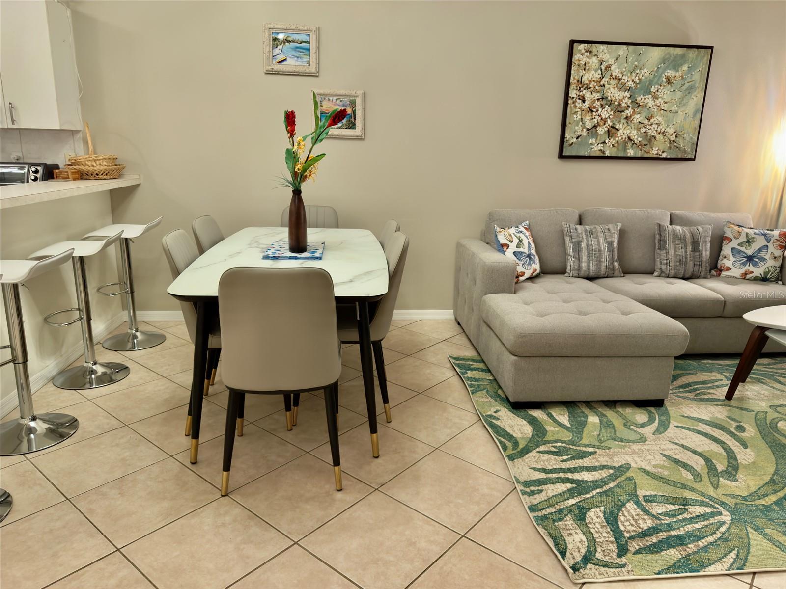 PINESTONE AT PALMER RANCH - Residential Lease
