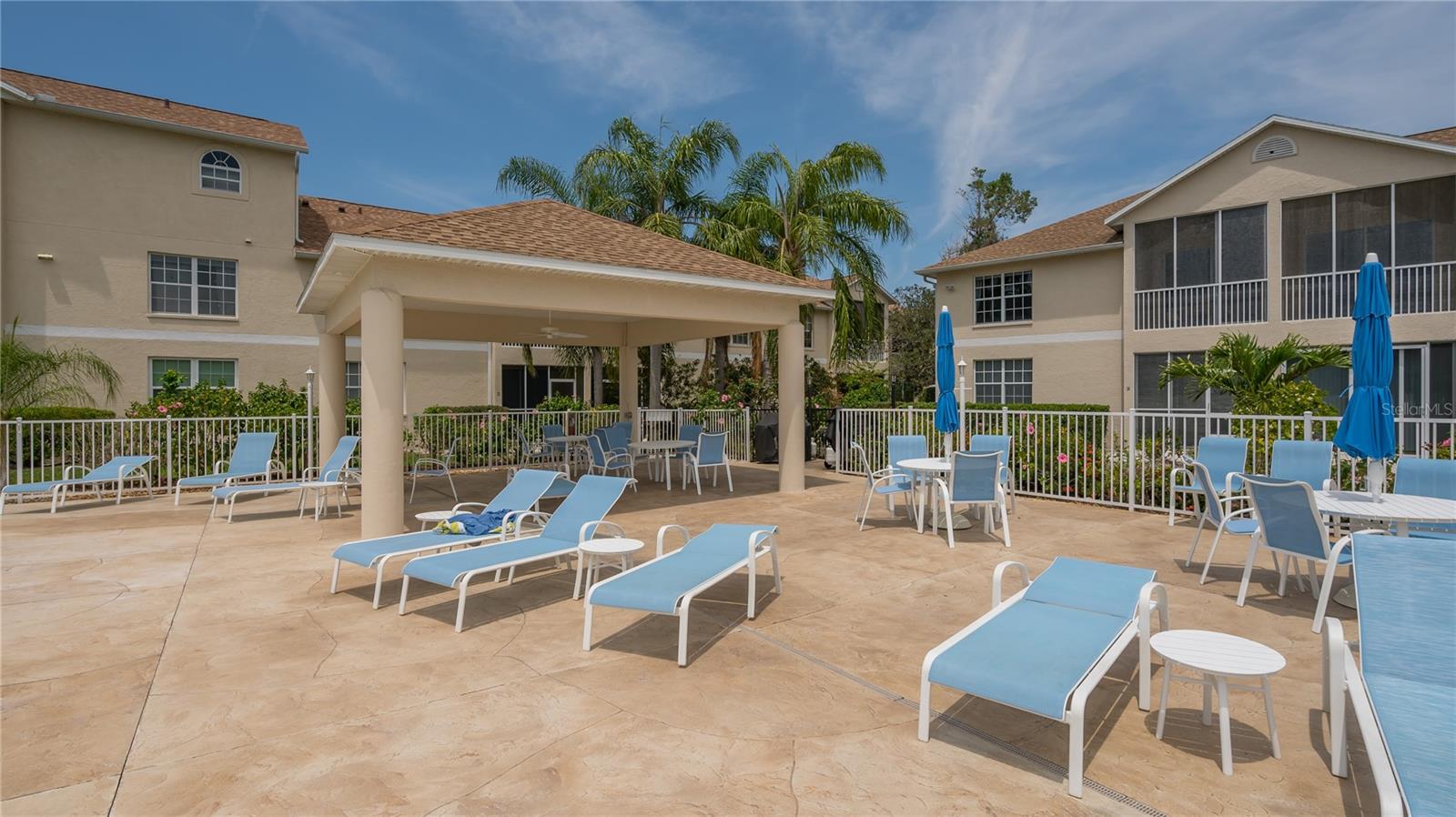 PINESTONE AT PALMER RANCH - Residential Lease