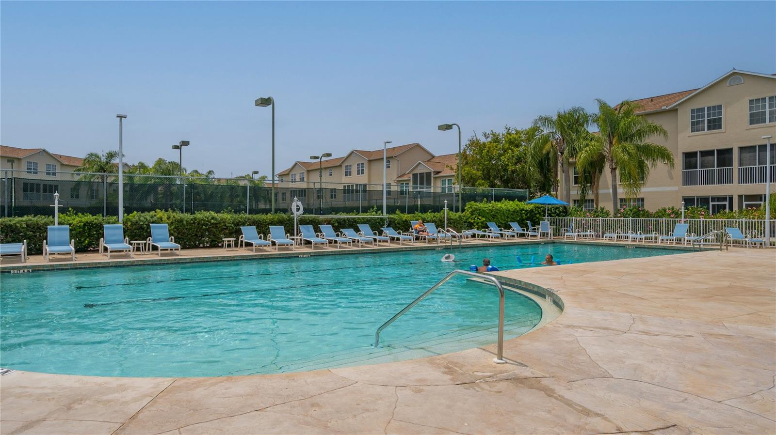 PINESTONE AT PALMER RANCH - Residential Lease