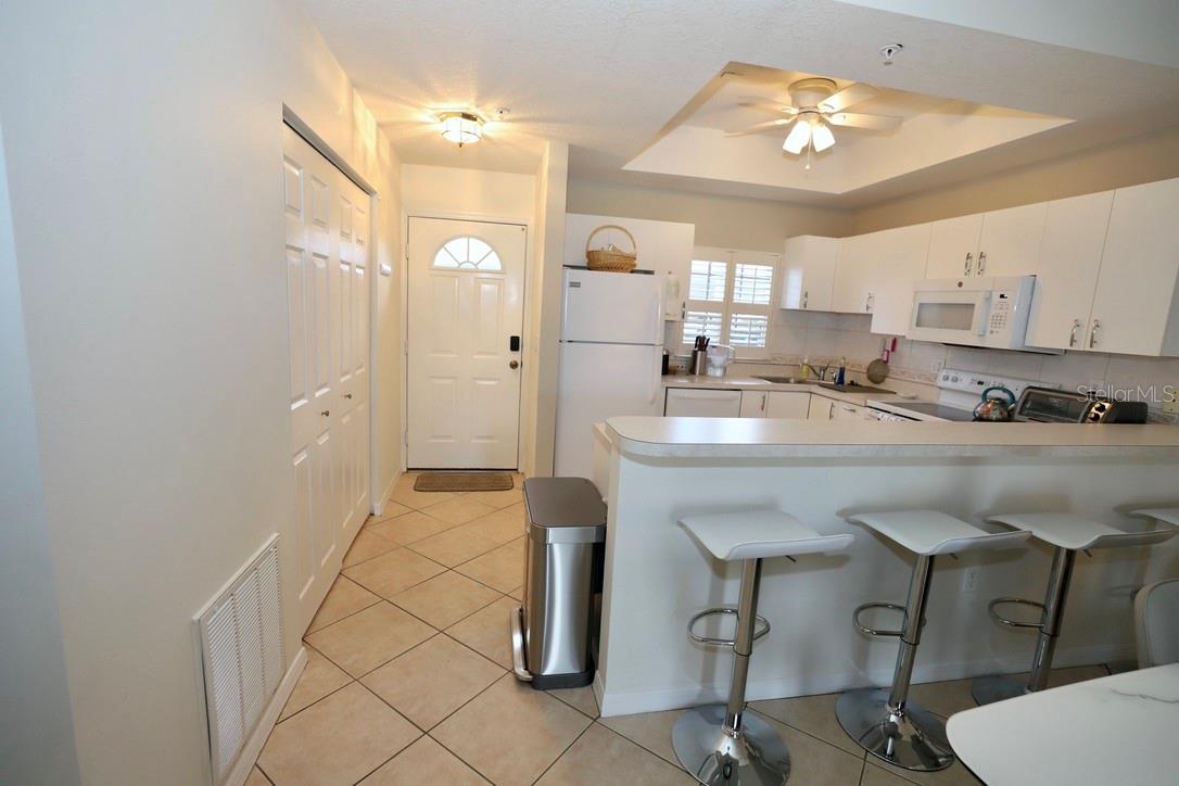 PINESTONE AT PALMER RANCH - Residential Lease