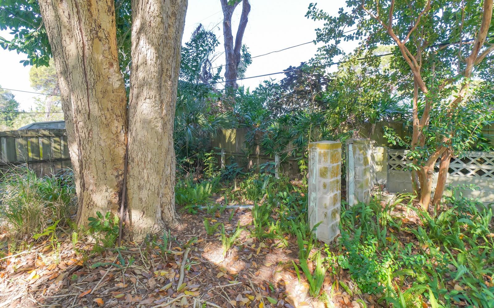 RINGLING BLVD SUB - Residential