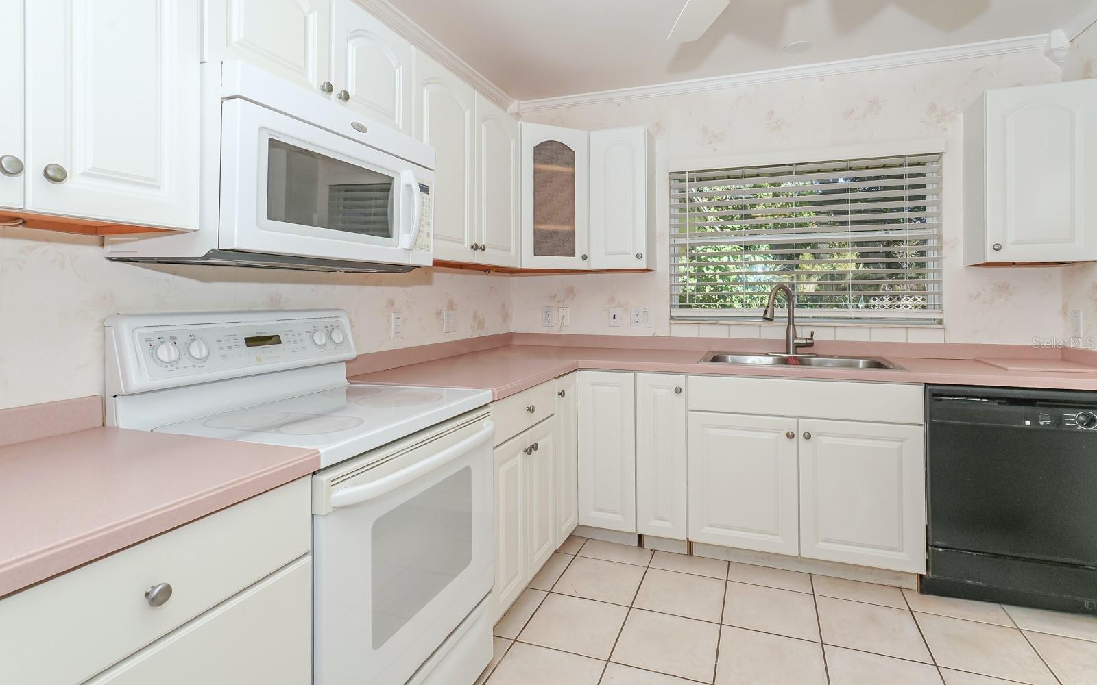 RINGLING BLVD SUB - Residential