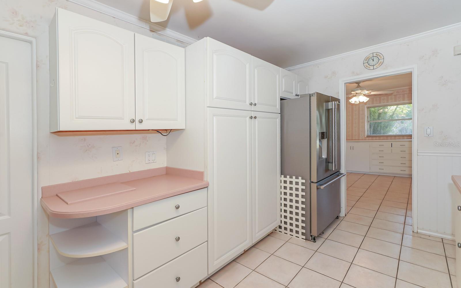 RINGLING BLVD SUB - Residential