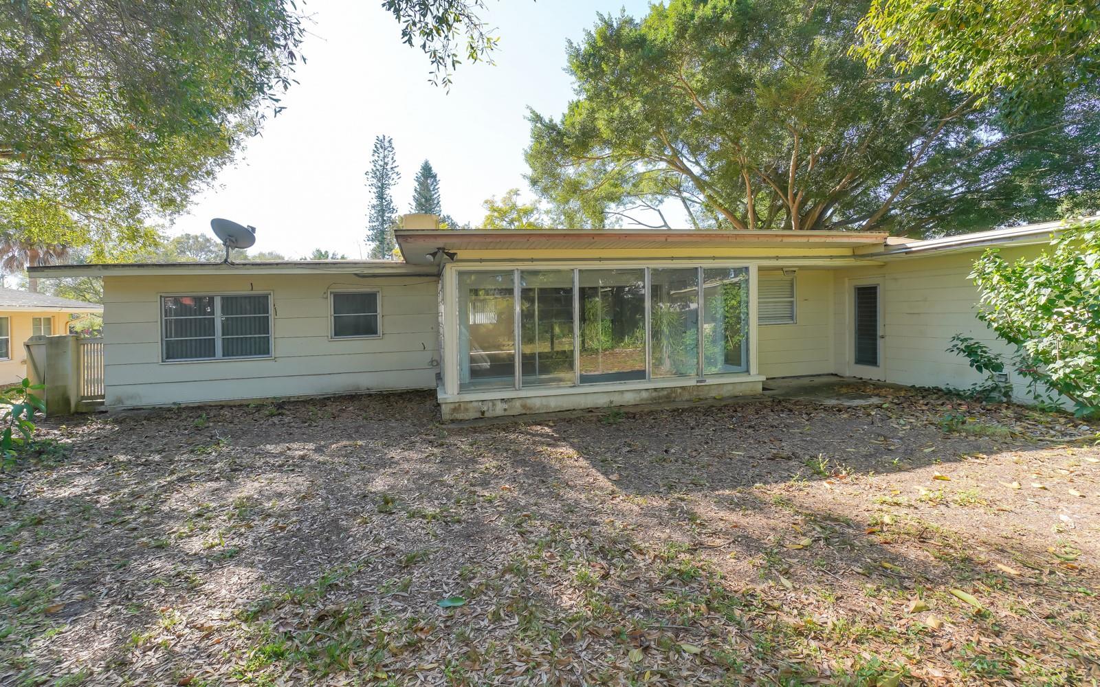RINGLING BLVD SUB - Residential