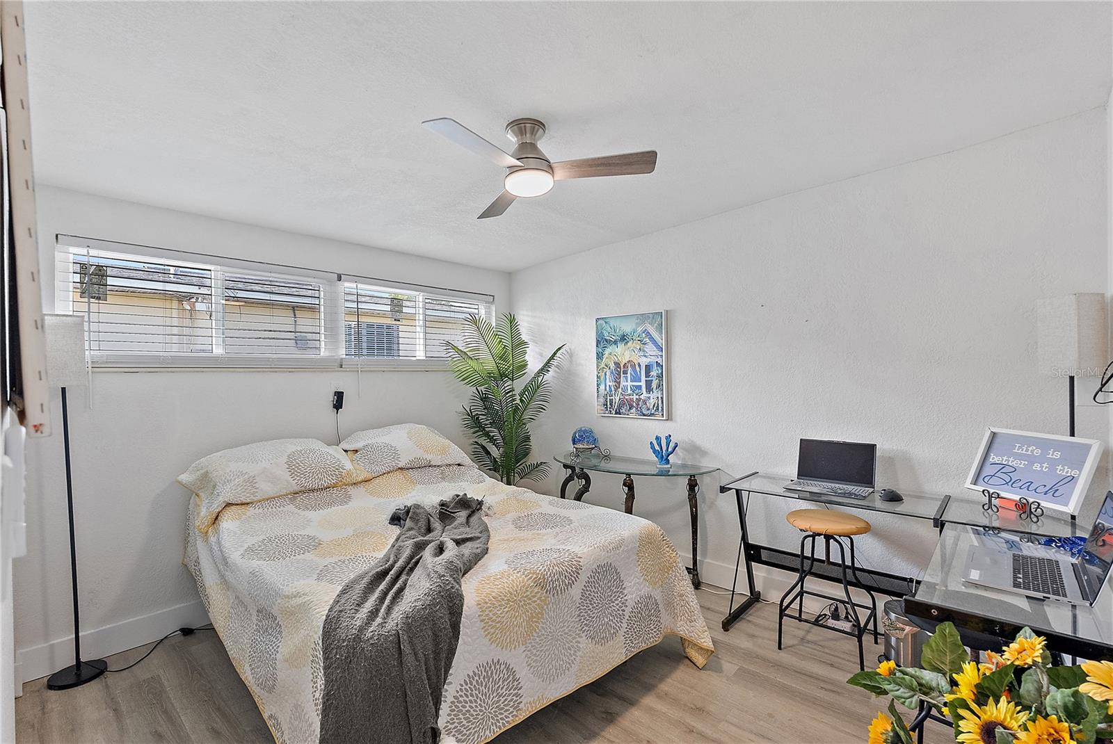 REDINGTON BEACH HOMES 6TH ADD - Residential