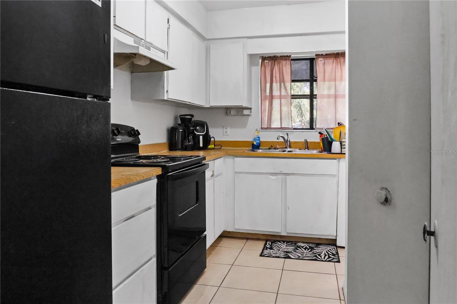 SUGARFOOT OAKS - Residential Income