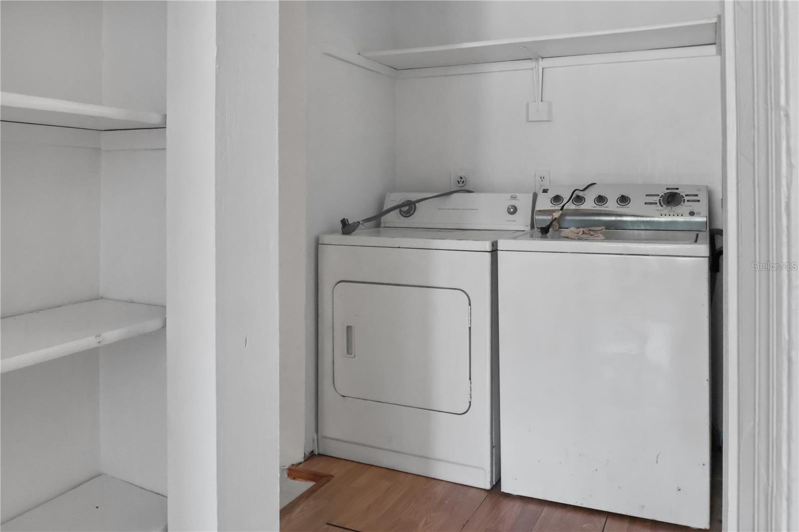 SUGARFOOT OAKS - Residential Income