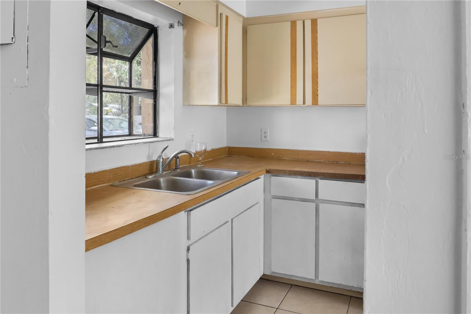 SUGARFOOT OAKS - Residential Income