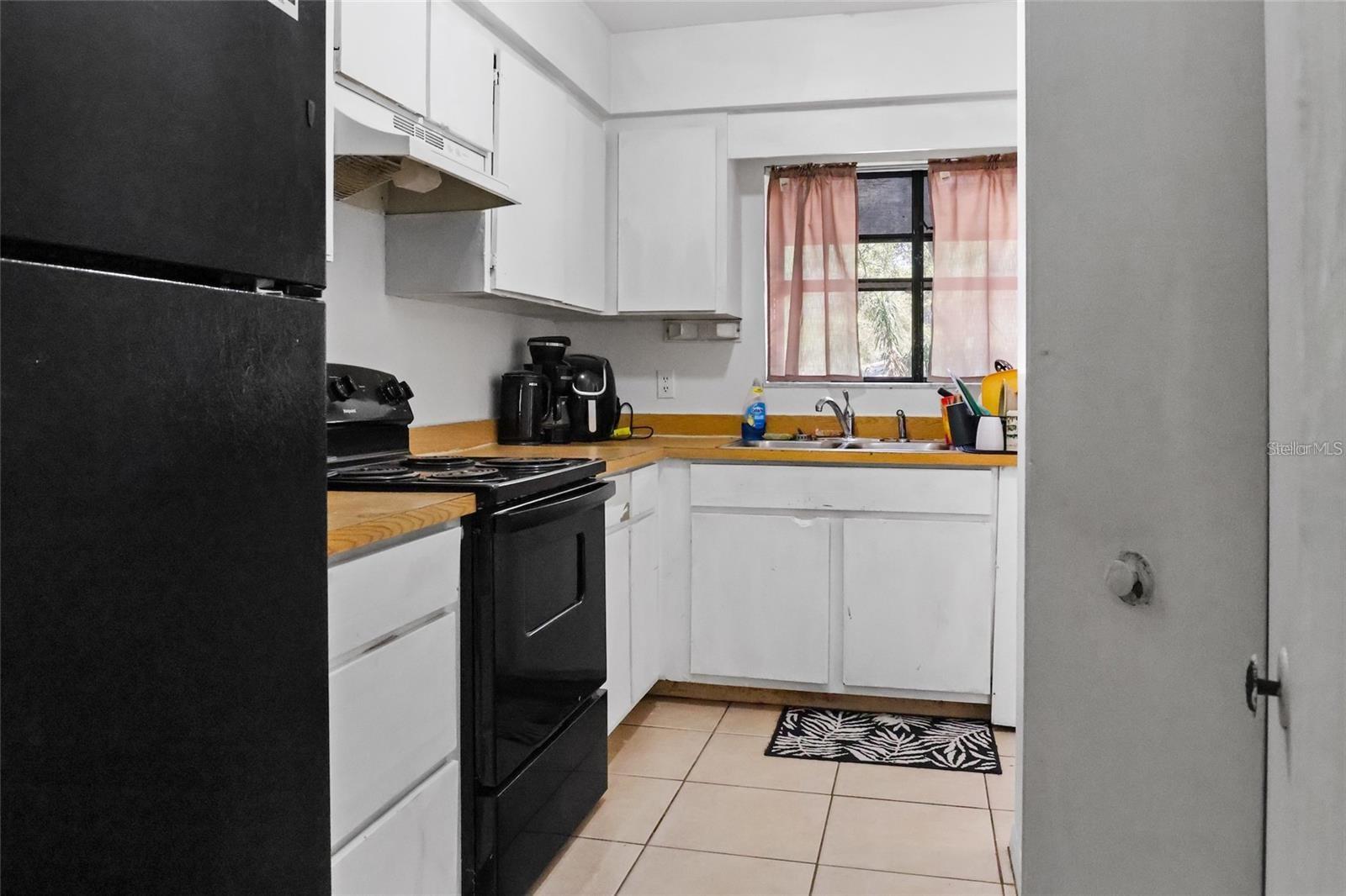 SUGARFOOT OAKS - Residential Income