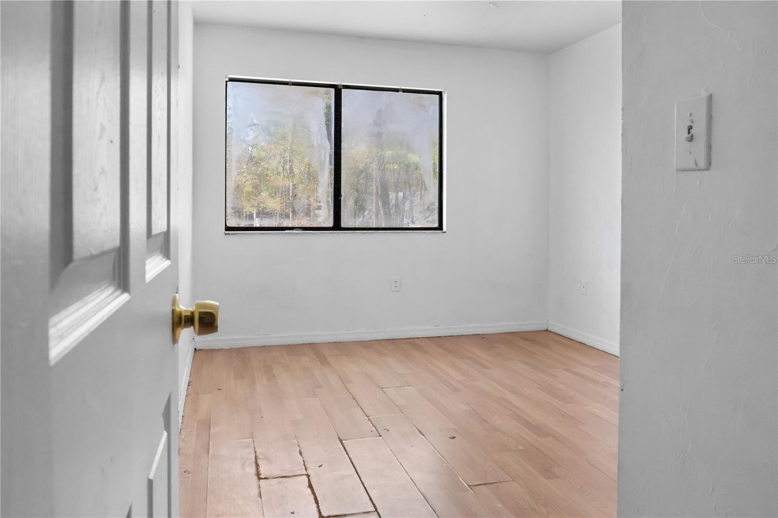 SUGARFOOT OAKS - Residential Income