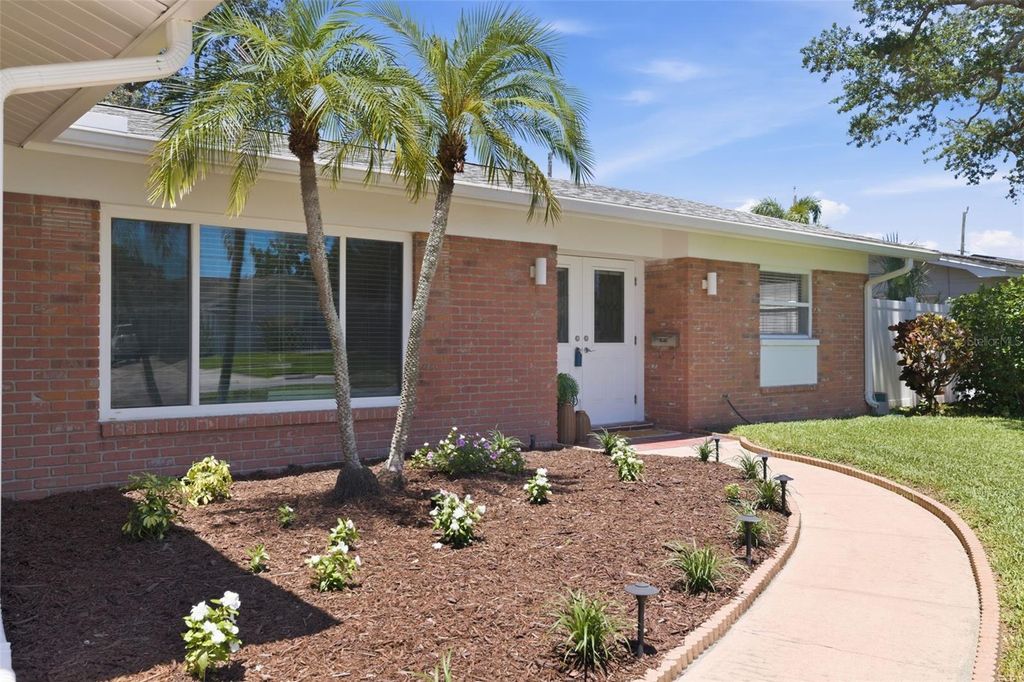 Photo of 6477 33rd Avenue N, St Petersburg, FL 33710 (MLS # TB8499076)