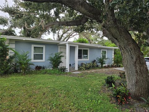 Photo of 1112 Sunset Avenue, Nokomis, FL 34275 (MLS # N6140980)