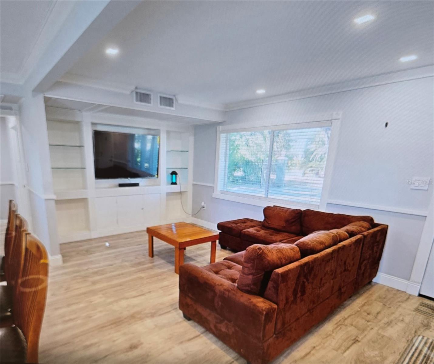 FROM A PT 25 FT E OF NW COR OF SW 1/4 OF SE 1/4 OF - Residential