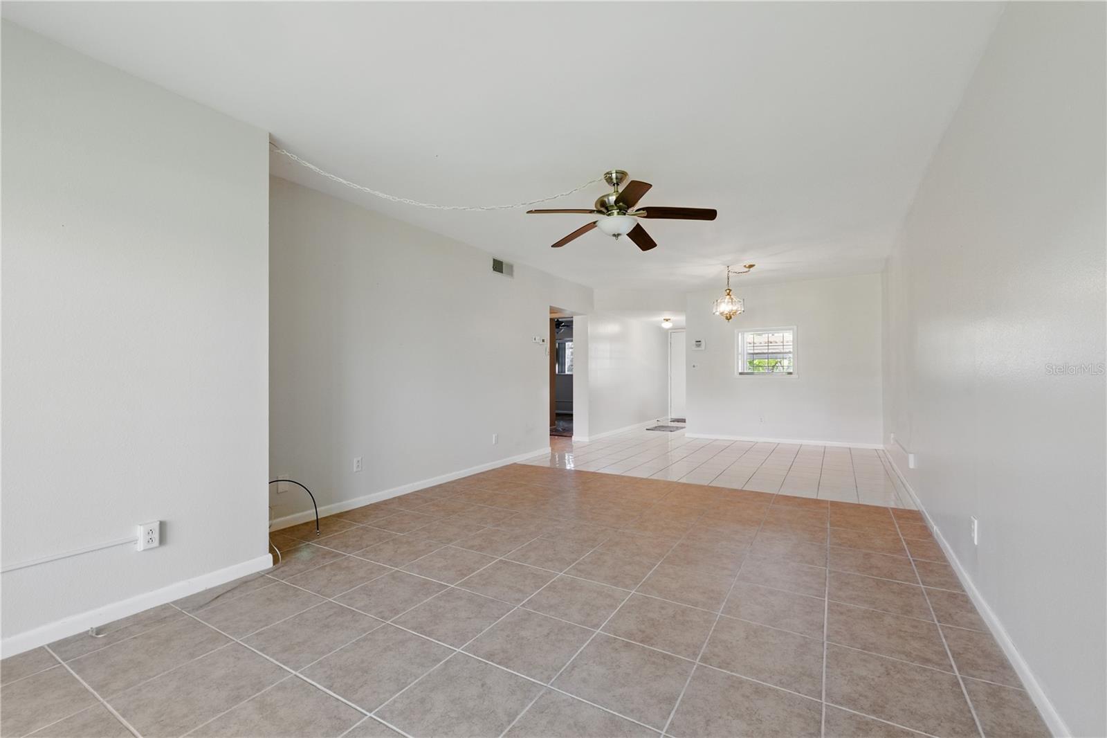 1415 DOOLITTLE LANE 106