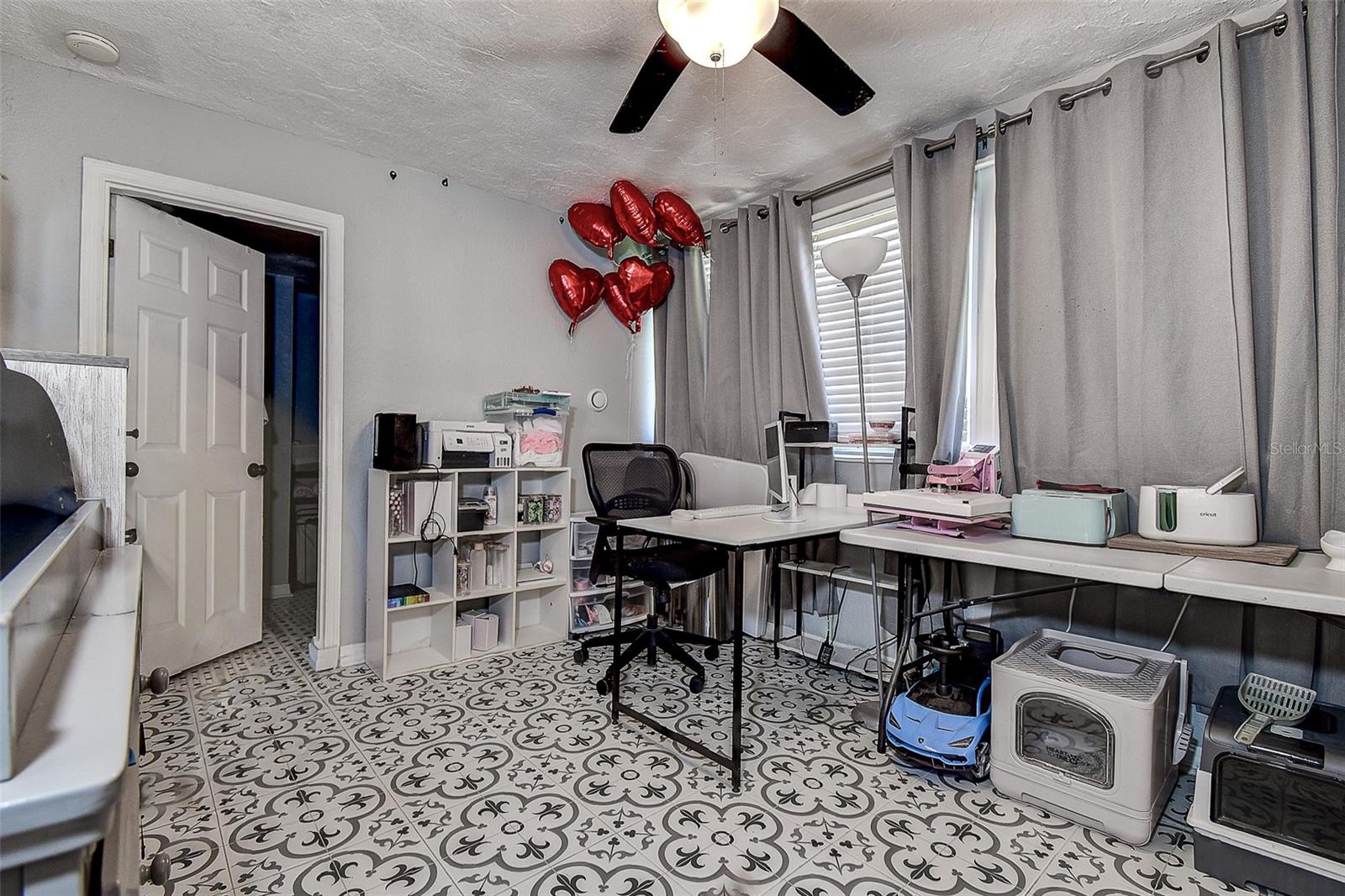 HALLS CENTRAL AVE 3 - Residential