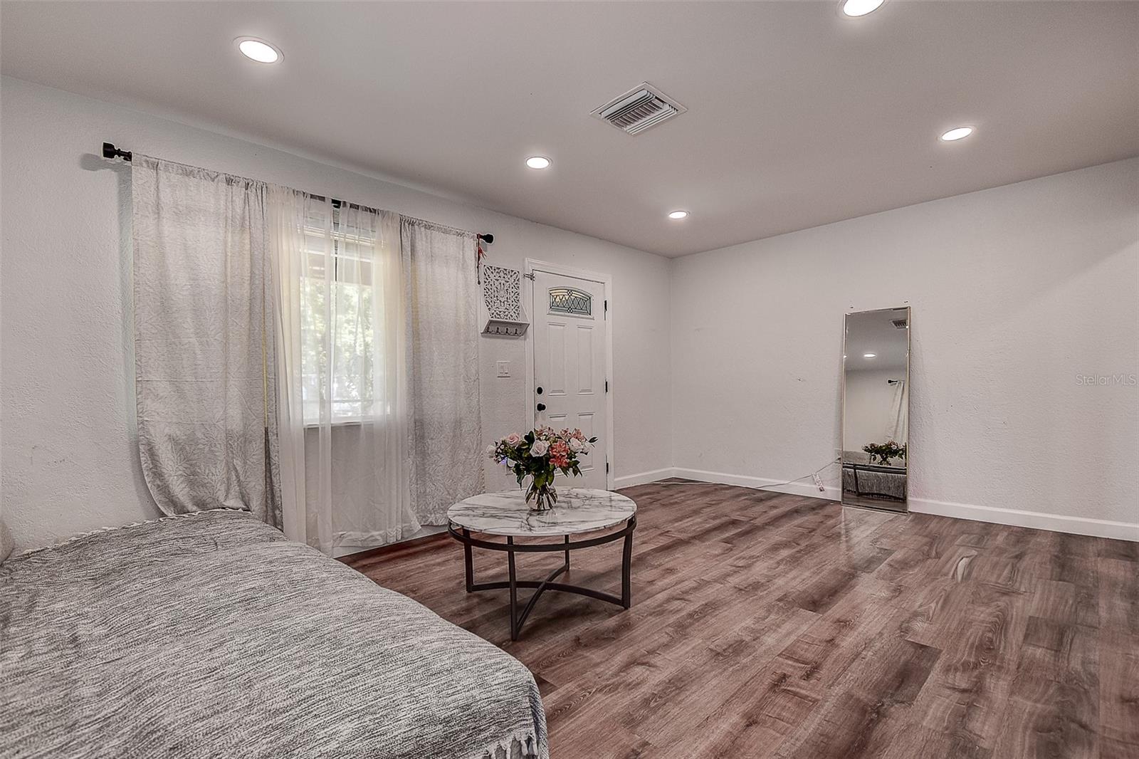 HALLS CENTRAL AVE 3 - Residential