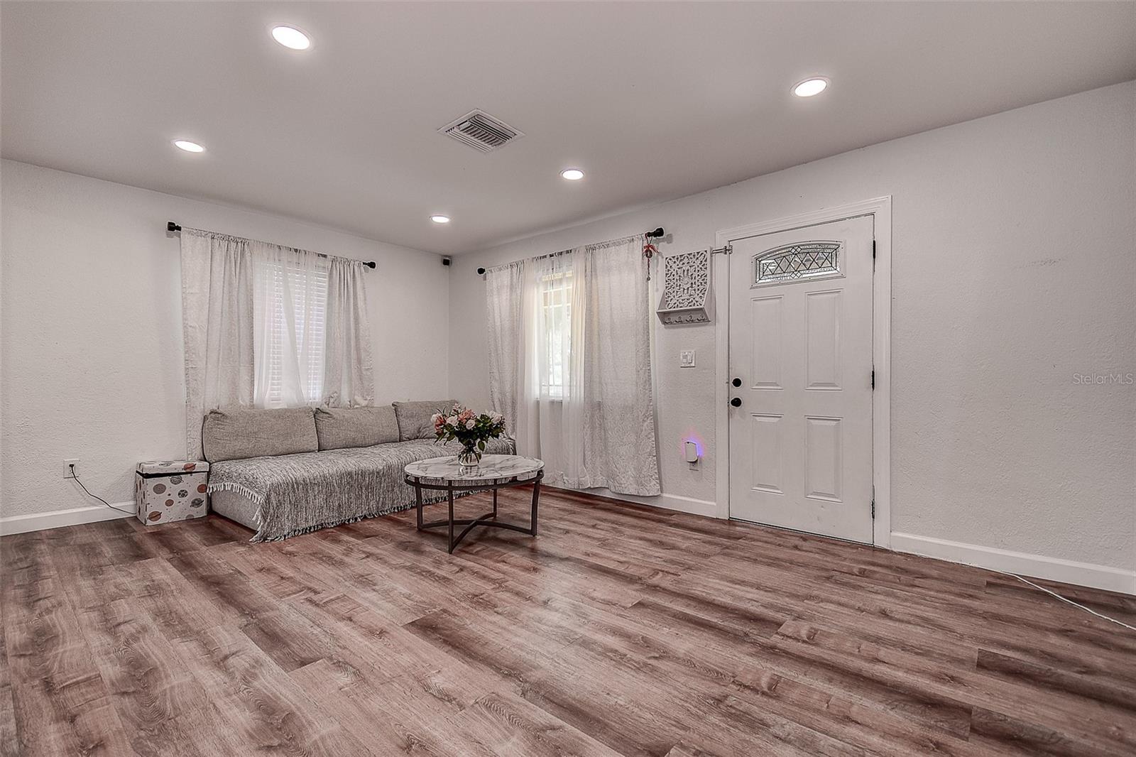 HALLS CENTRAL AVE 3 - Residential