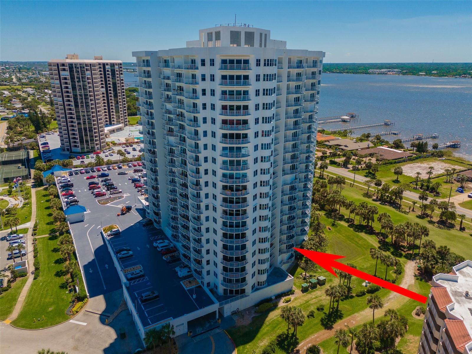 2 OCEANS WEST BOULEVARD 305