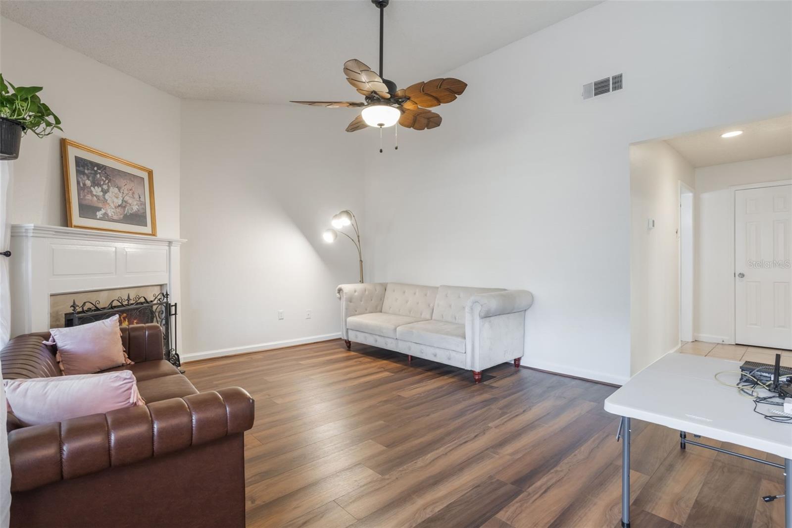 940 DOUGLAS AVE 159