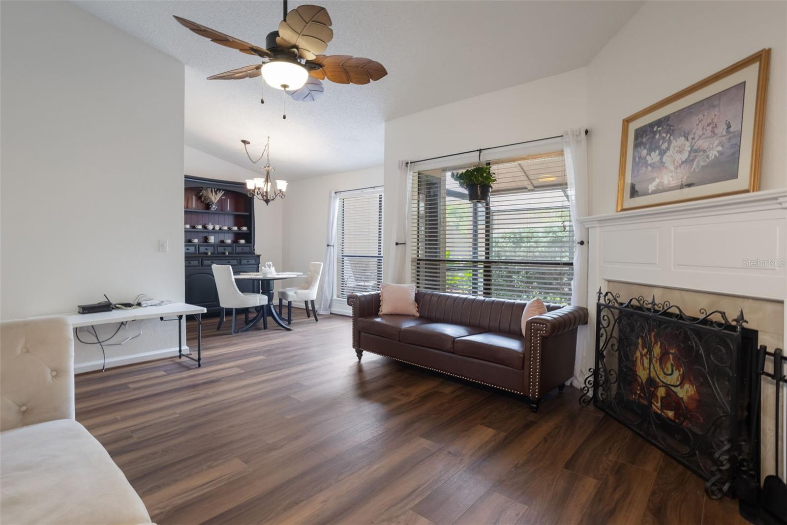 940 DOUGLAS AVE 159
