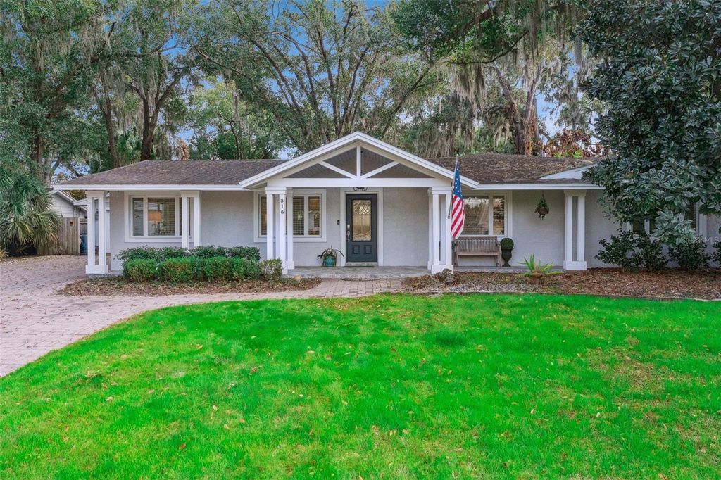Photo of 316 E 5th Avenue, Windermere, FL 34786 (MLS # O6383481)