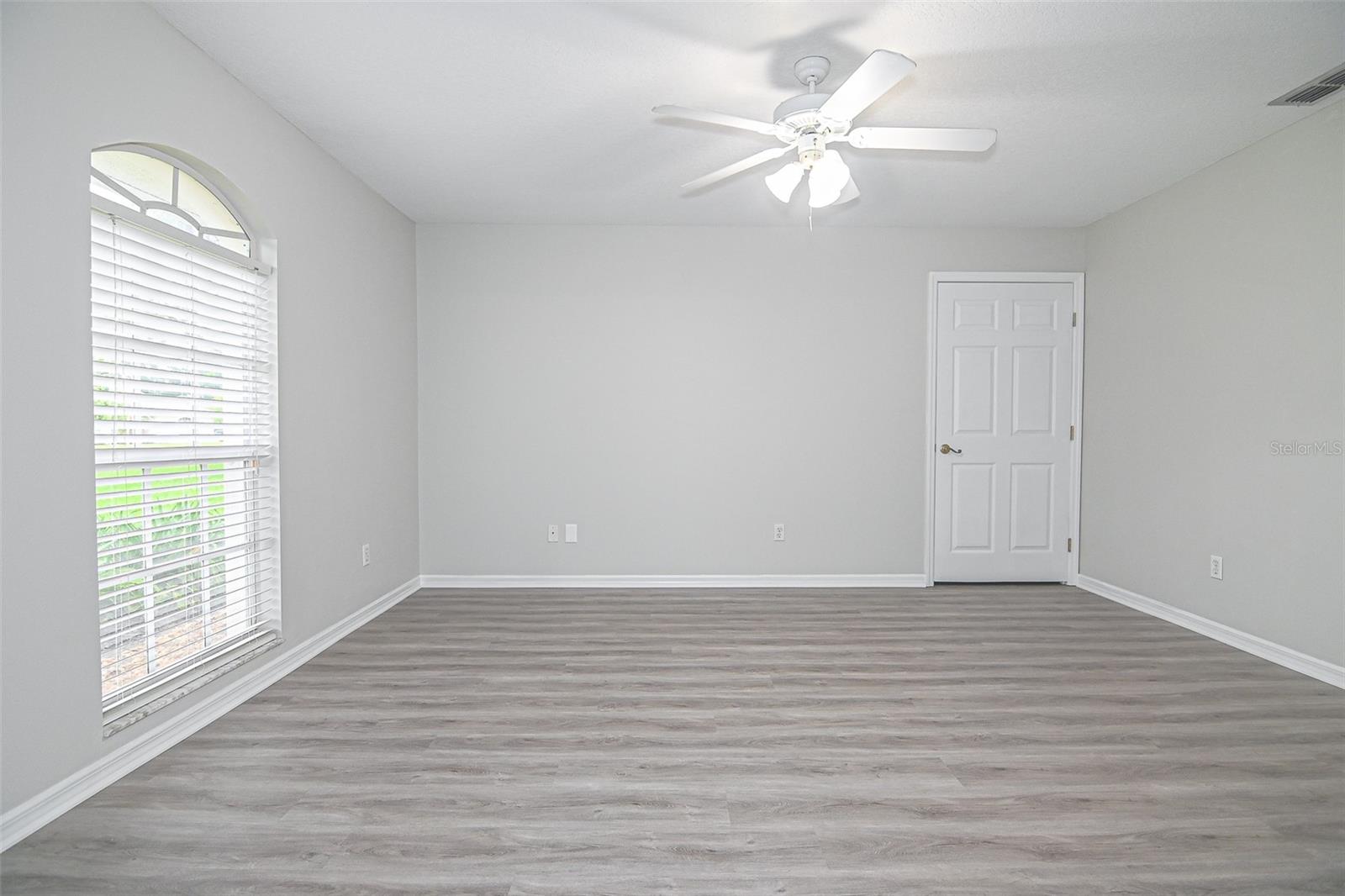 REFLECTIONS JULIANA - Residential