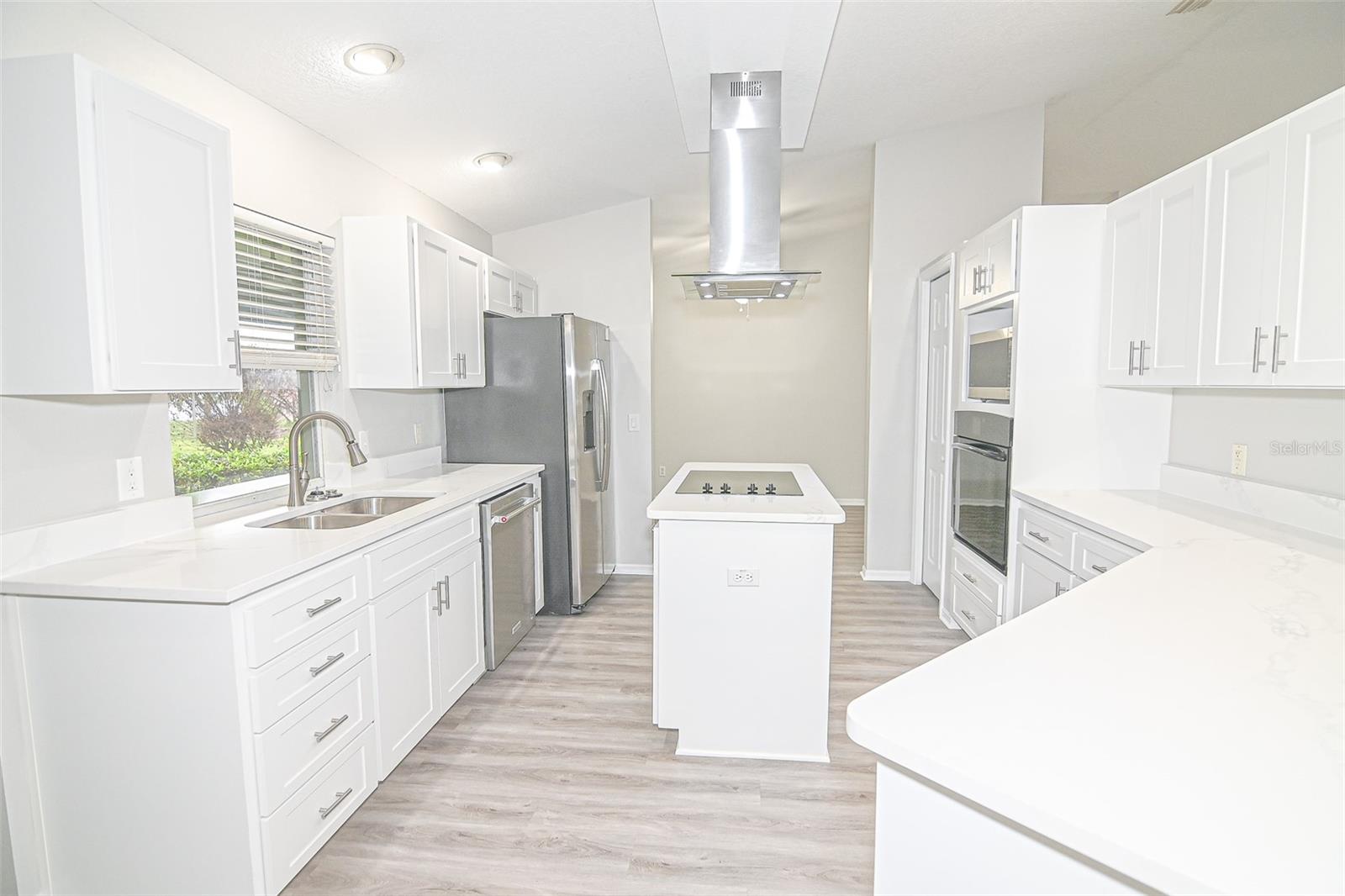 REFLECTIONS JULIANA - Residential