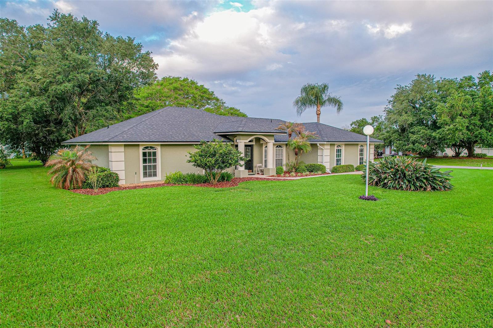 REFLECTIONS JULIANA - Residential