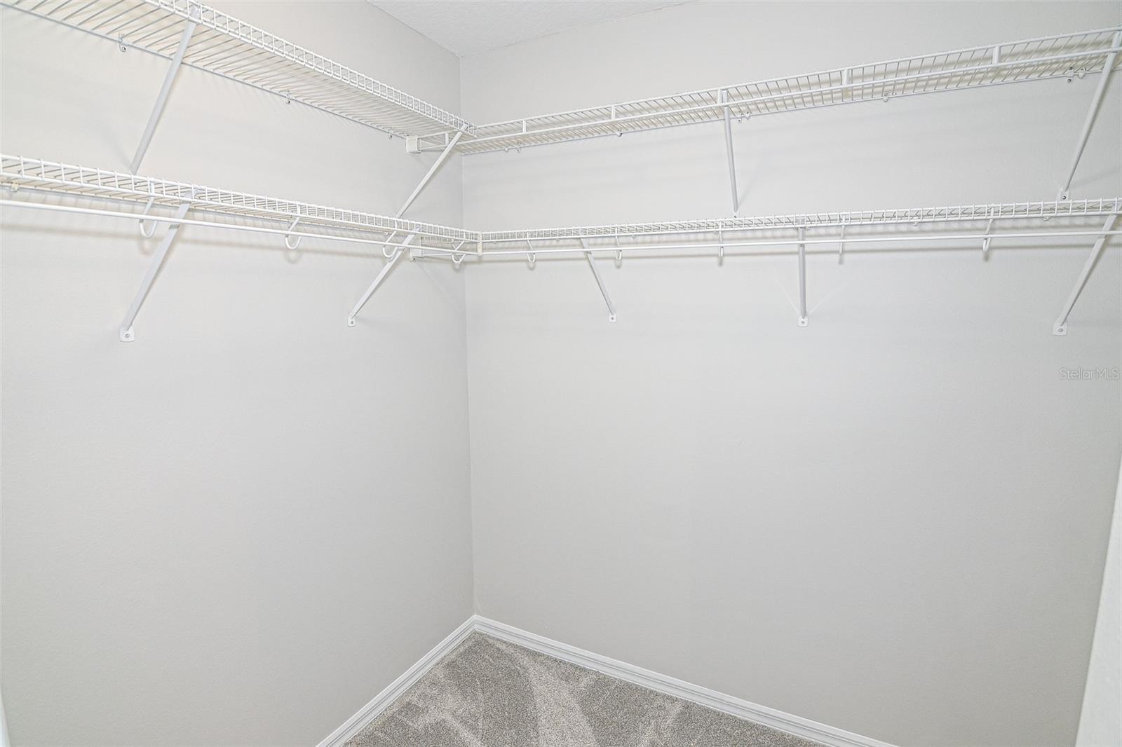 REFLECTIONS JULIANA - Residential