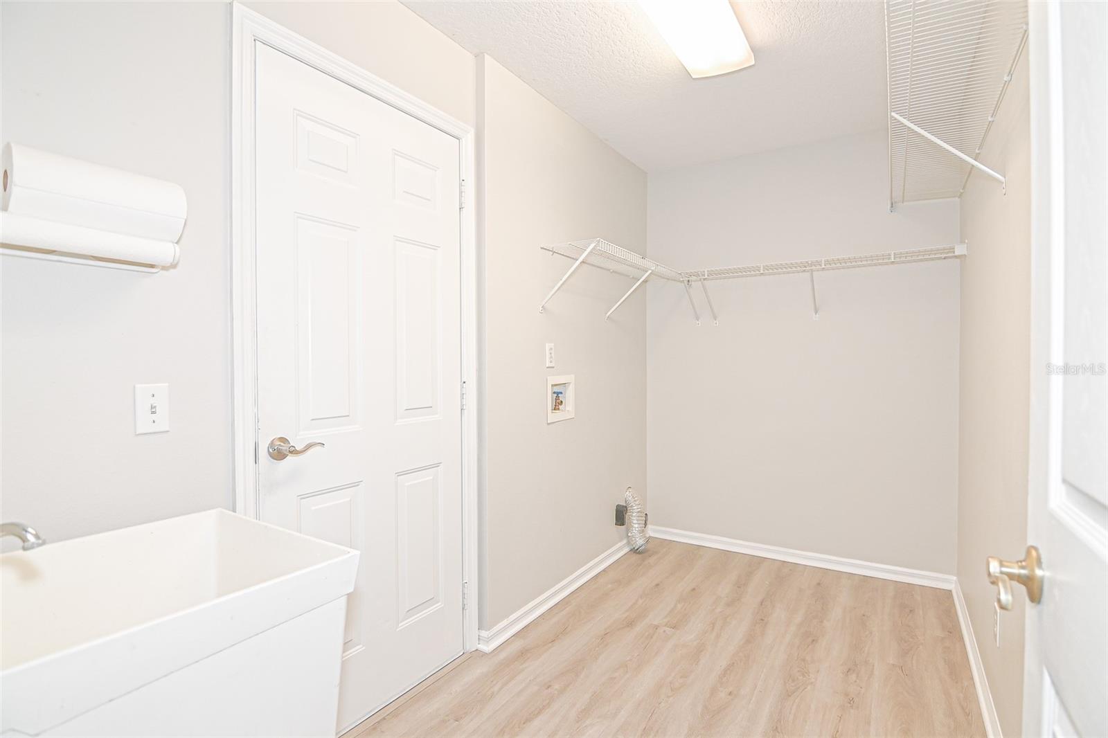 REFLECTIONS JULIANA - Residential