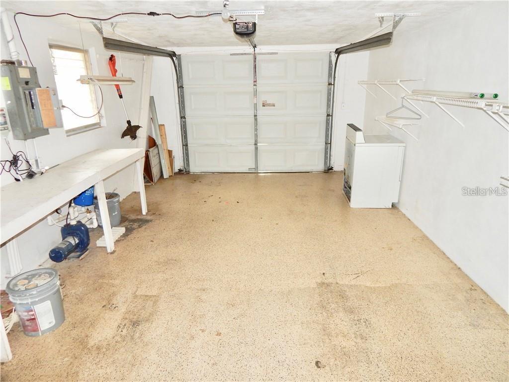 LA VILLA GARDENS - Residential Lease