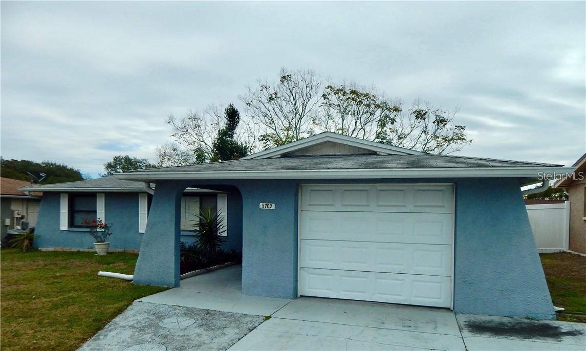 LA VILLA GARDENS - Residential Lease