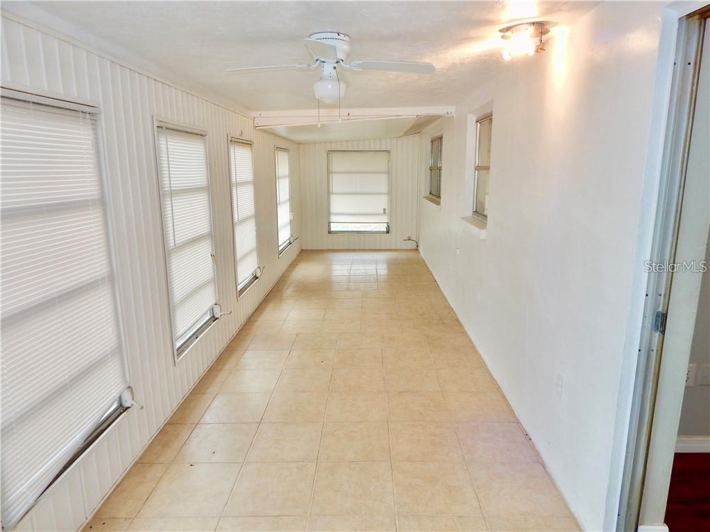 LA VILLA GARDENS - Residential Lease