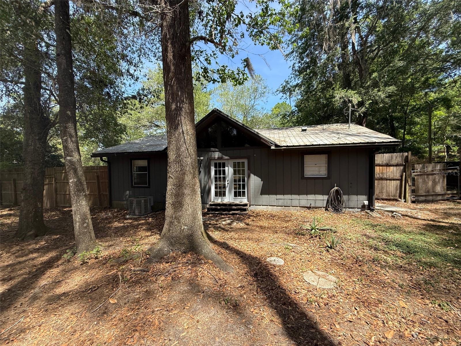 LAKEVIEW ESTATES - Residential