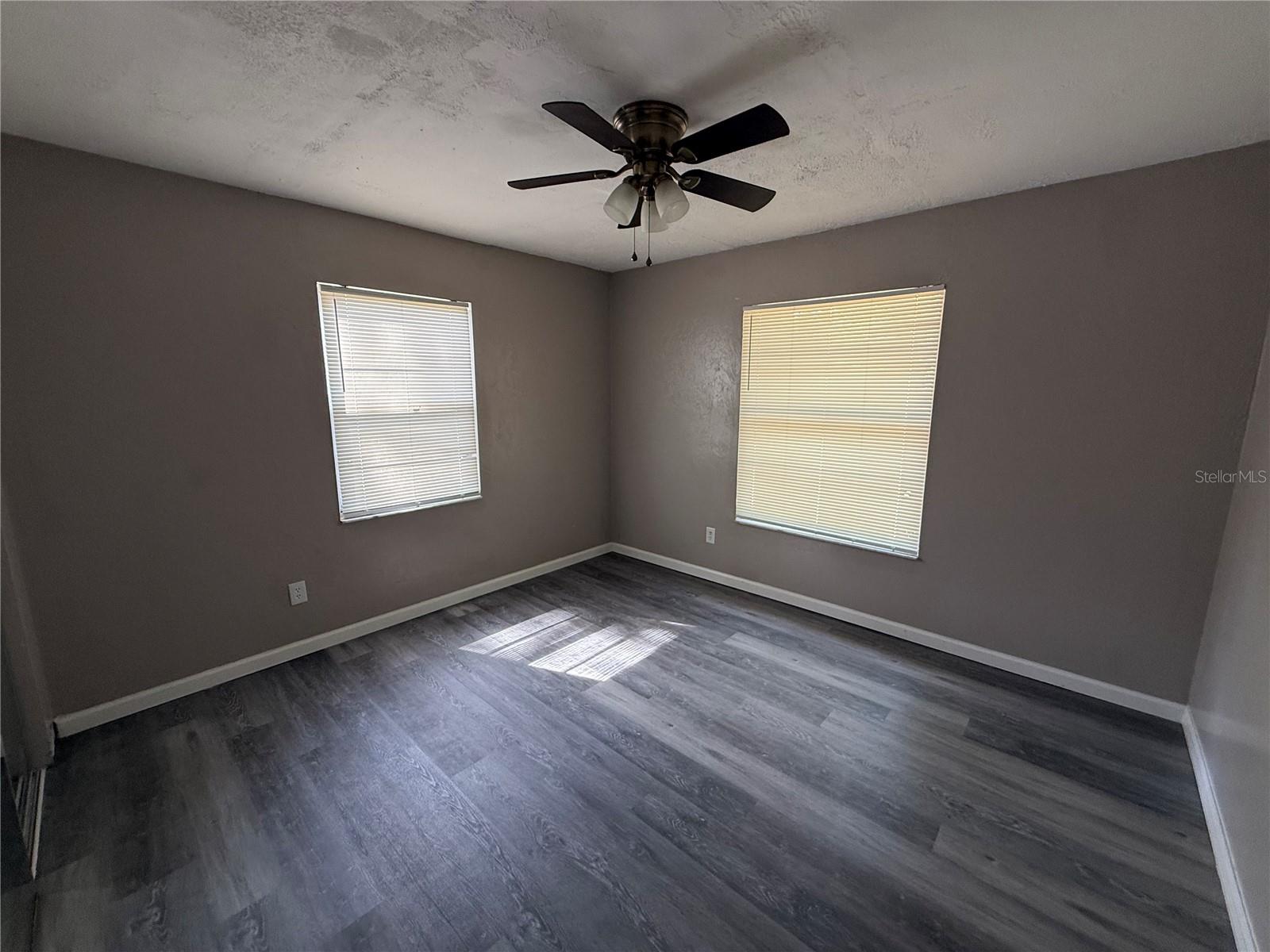 LAKEVIEW ESTATES - Residential