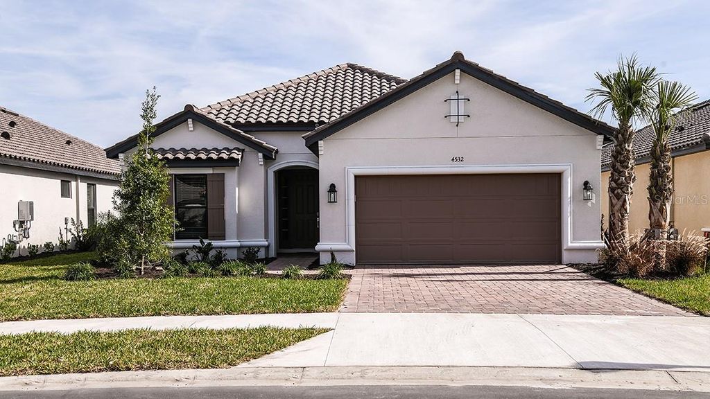 Photo of 4532 Freccia Loop, Wesley Chapel, FL 33545 (MLS # A4558762)