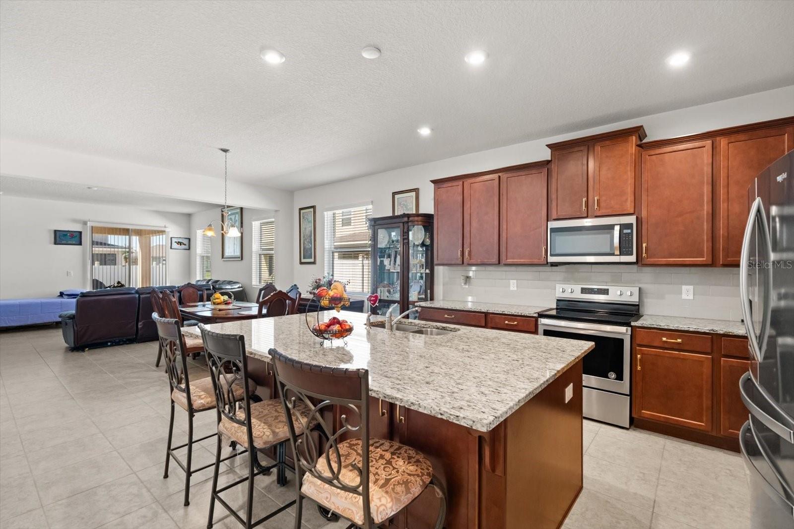 TAPESTRY PH 5 - Residential