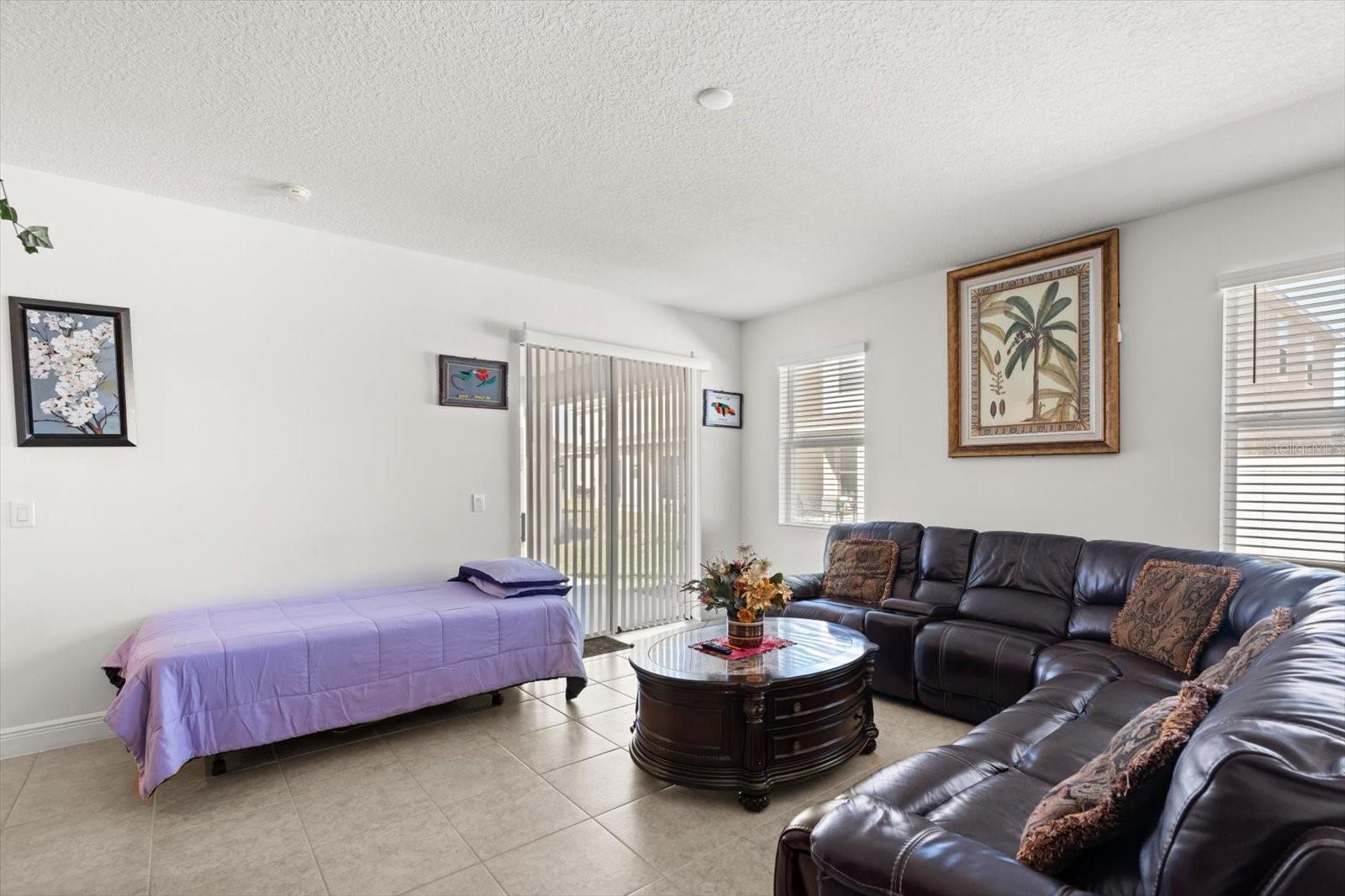 TAPESTRY PH 5 - Residential