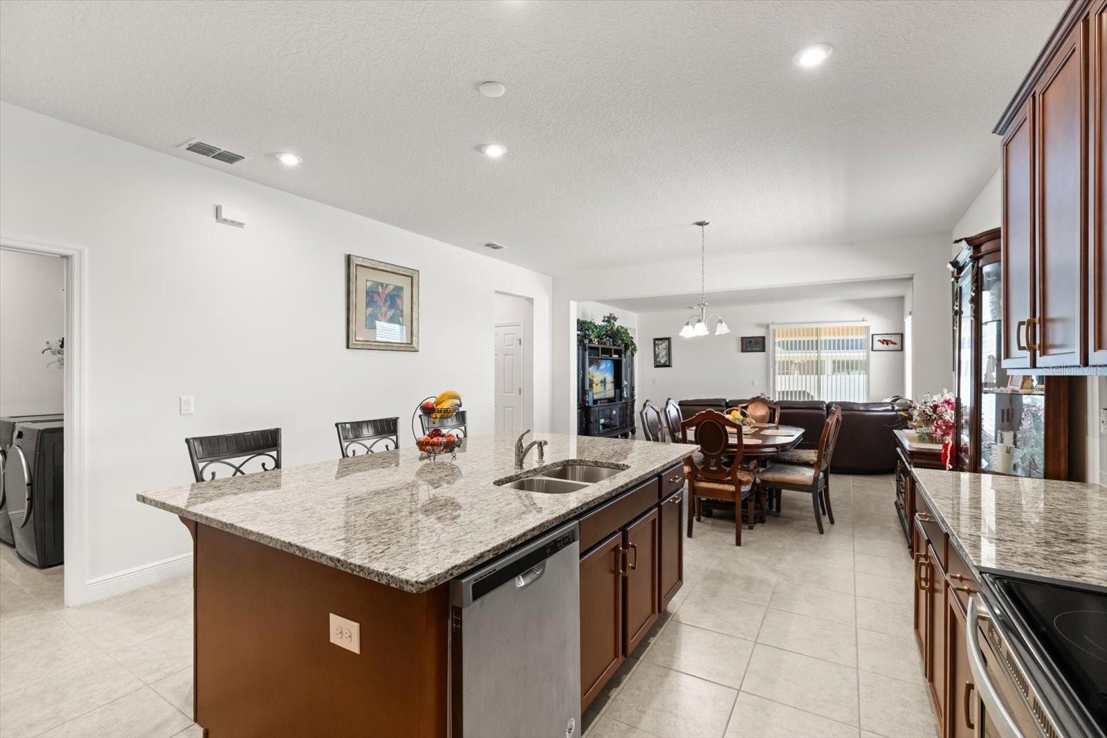 TAPESTRY PH 5 - Residential